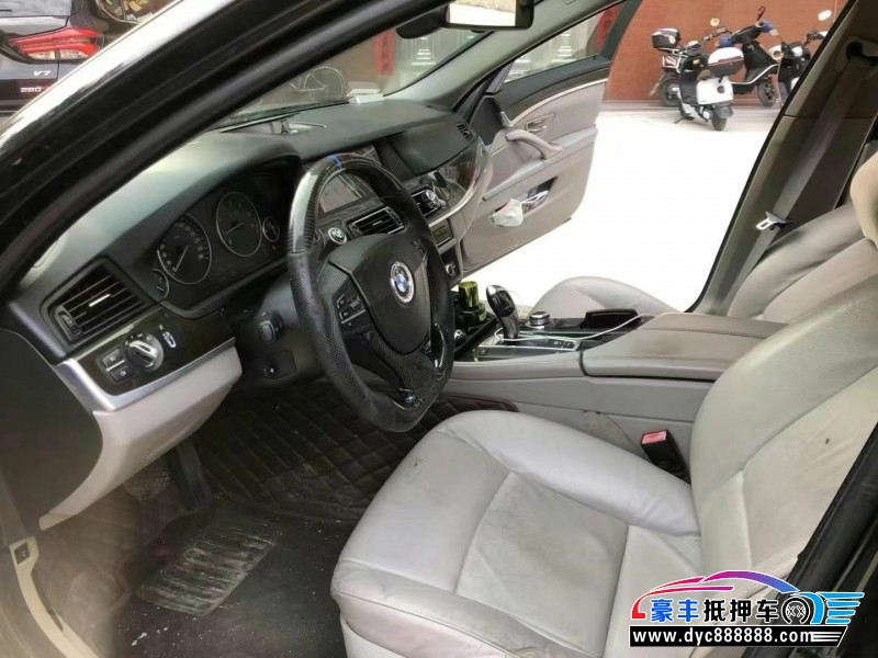 11年宝马5系轿车抵押车出售