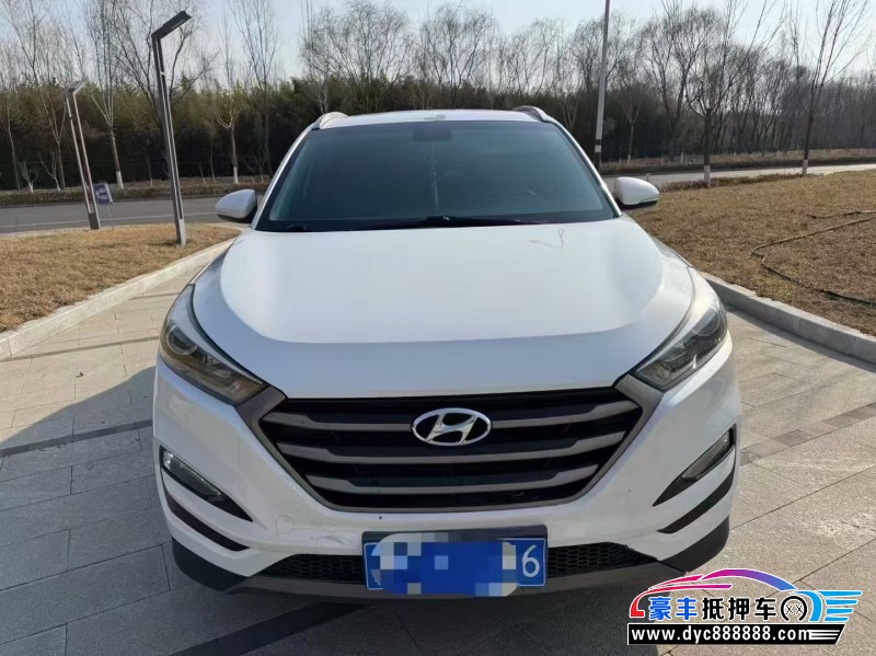 16年现代途胜轿车抵押车出售