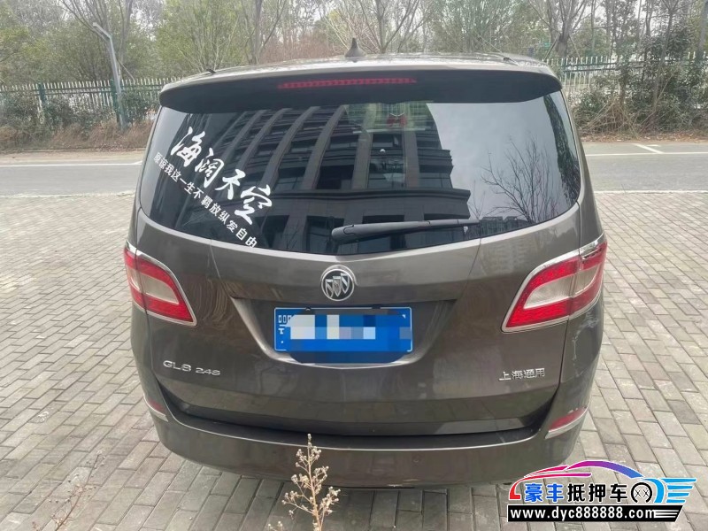 12年别克GL8轿车抵押车出售