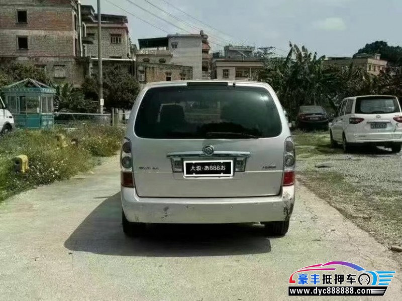 12年别克GL8轿车抵押车出售