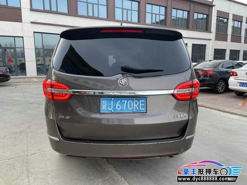 15年别克GL8轿车抵押车出售