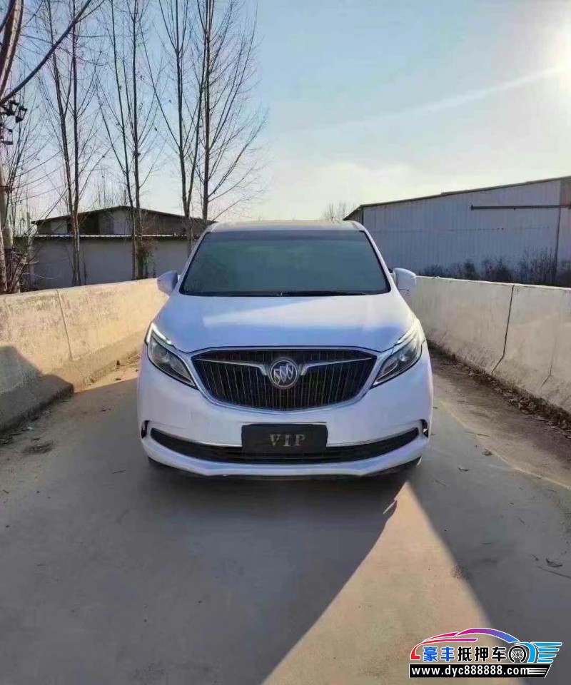 17年别克GL8轿车抵押车出售