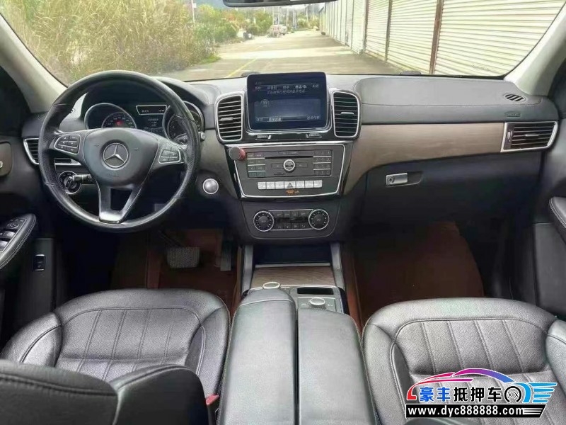 18年奔驰GLE轿车抵押车出售