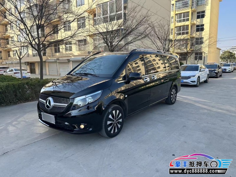 22年奔驰威霆轿车抵押车出售