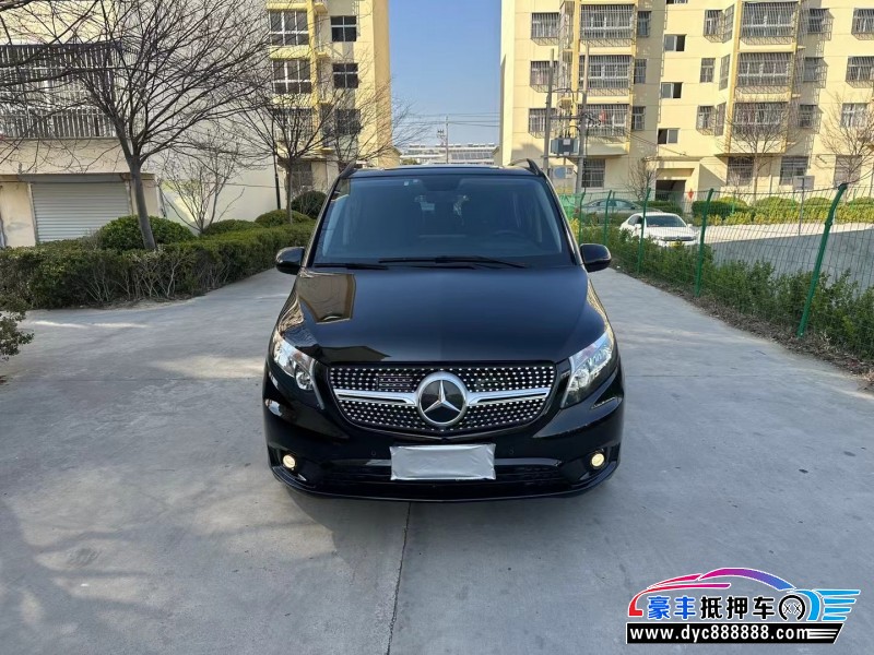 22年奔驰威霆轿车抵押车出售