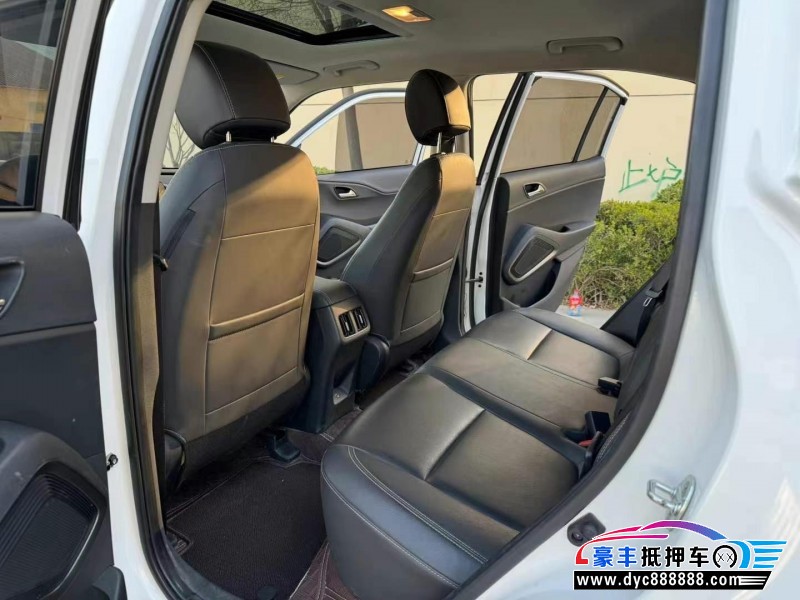 22年现代ix35轿车抵押车出售