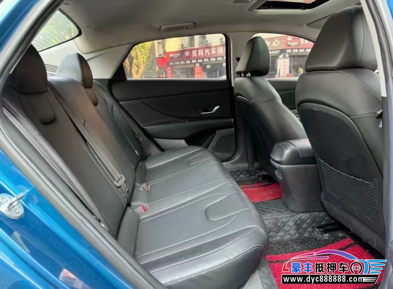 20年现代伊兰特轿车抵押车出售