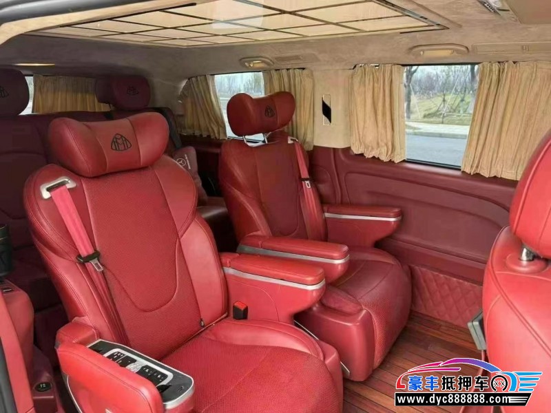 18年奔驰威霆轿车抵押车出售