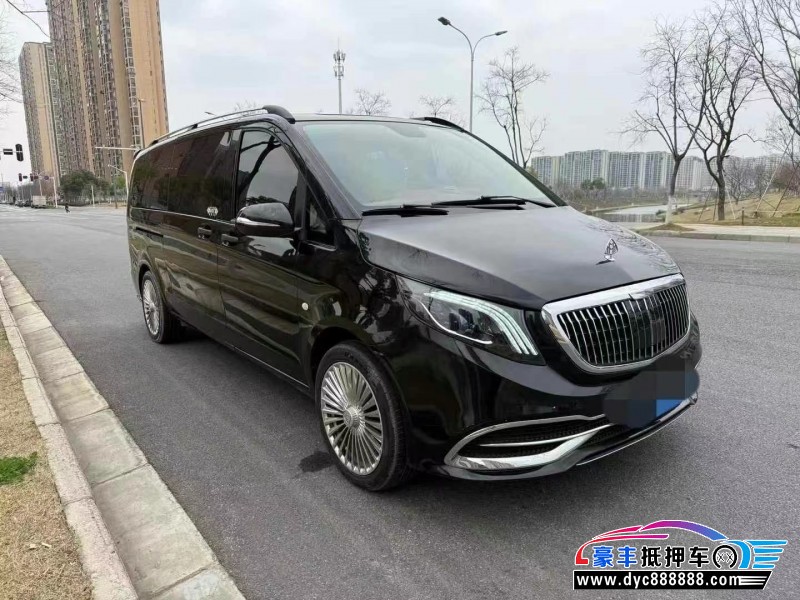 18年奔驰威霆轿车抵押车出售