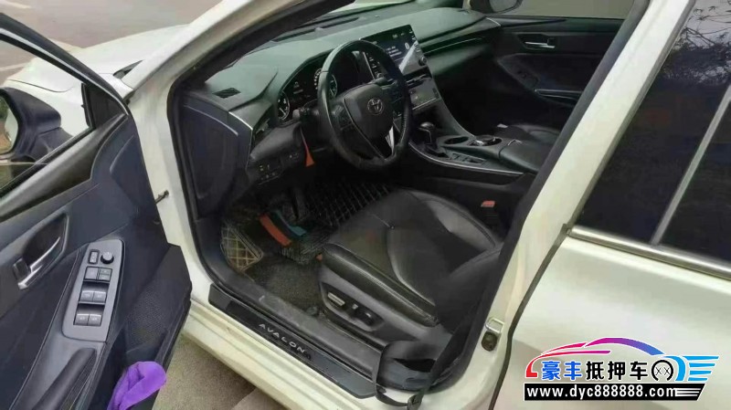 21年丰田亚洲龙轿车抵押车出售