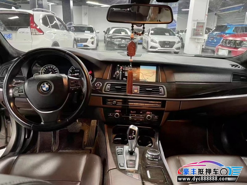 17年宝马5系轿车抵押车出售