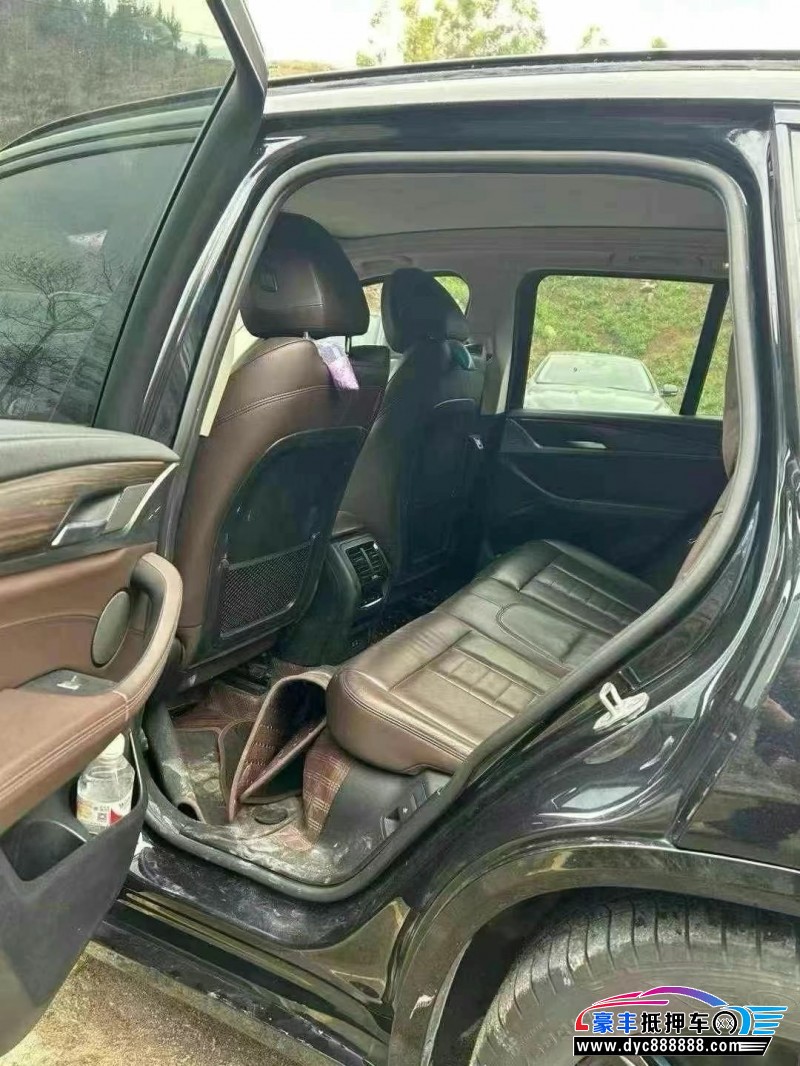 19年宝马X3轿车抵押车出售