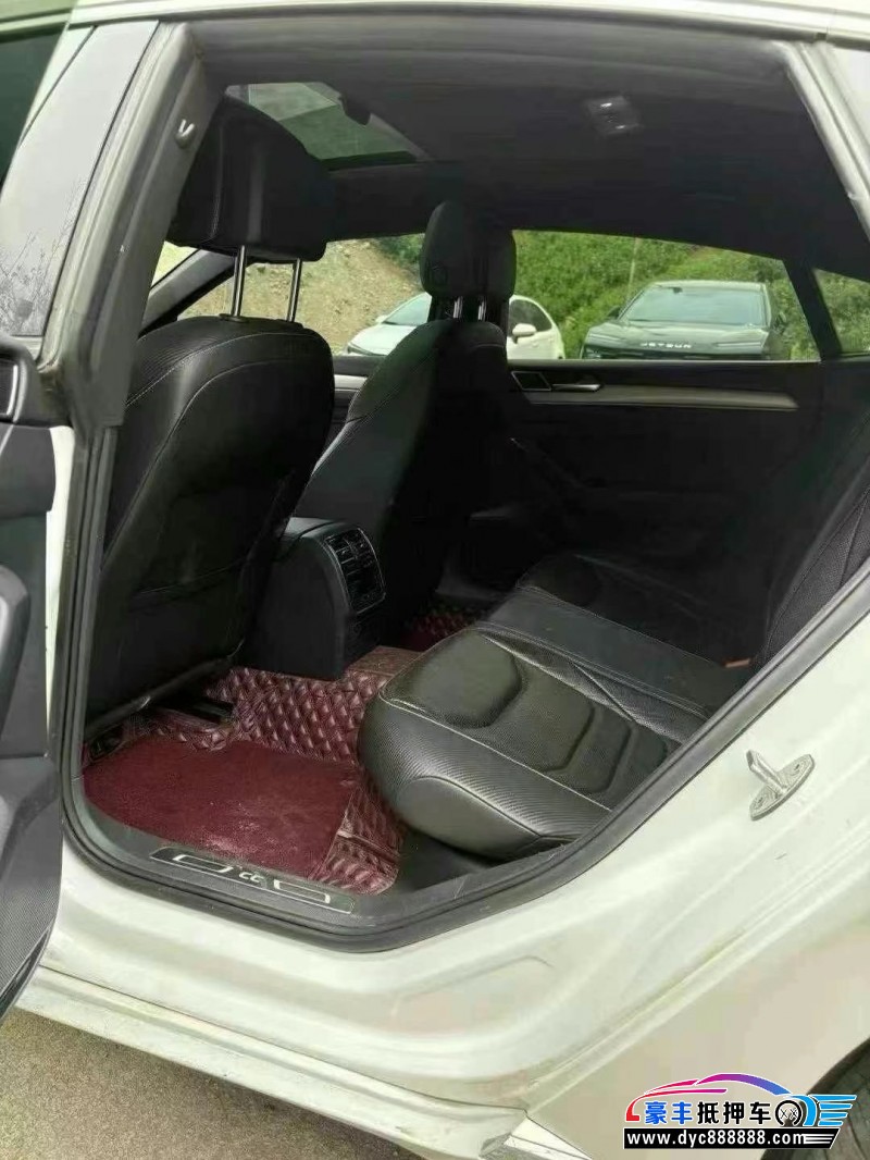 19年大众CC轿车抵押车出售