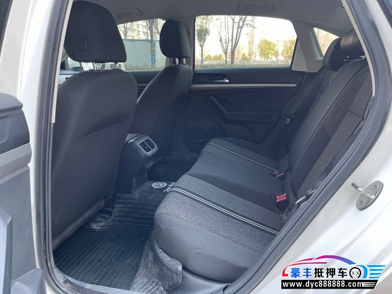 21年大众朗逸轿车抵押车出售