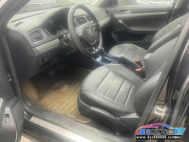 18年大众朗逸轿车抵押车出售