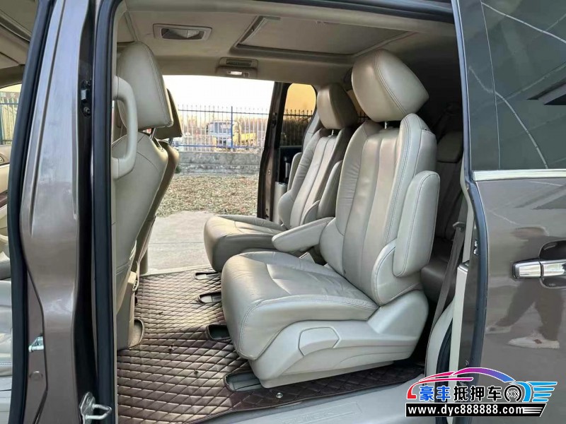 16年别克GL8轿车抵押车出售