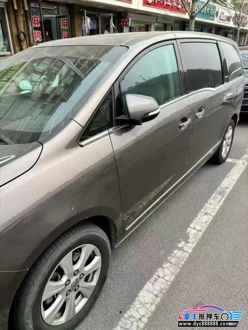 15年别克GL8轿车抵押车出售