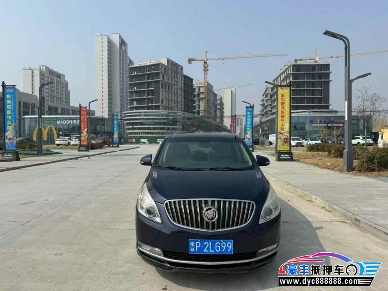 15年别克GL8轿车抵押车出售