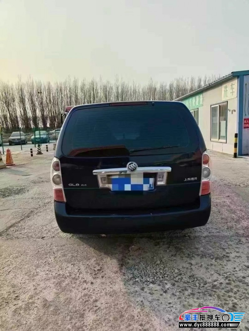 15年别克GL8轿车抵押车出售