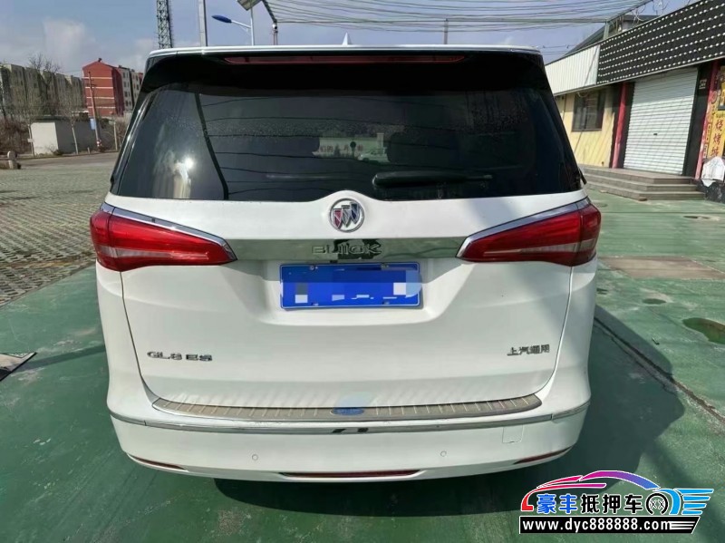 17年别克GL8轿车抵押车出售