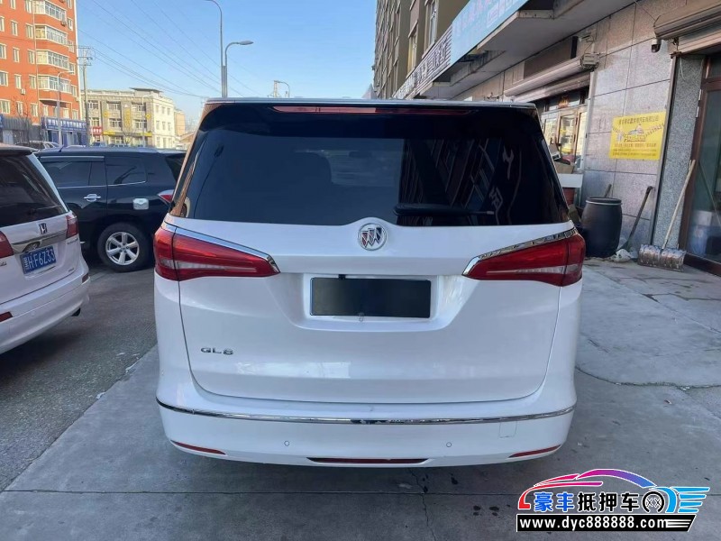 17年别克GL8轿车抵押车出售