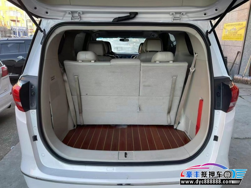 17年别克GL8轿车抵押车出售