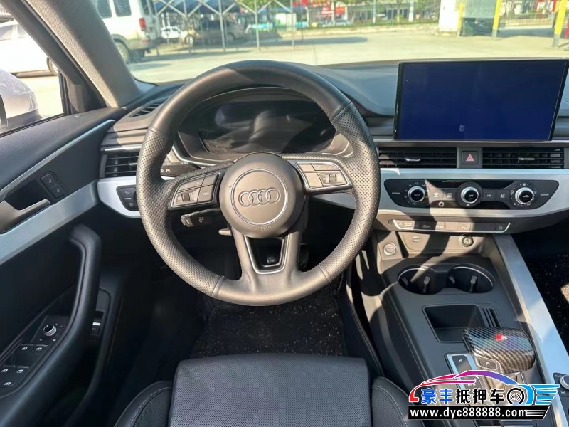 22年奥迪A4L轿车抵押车出售