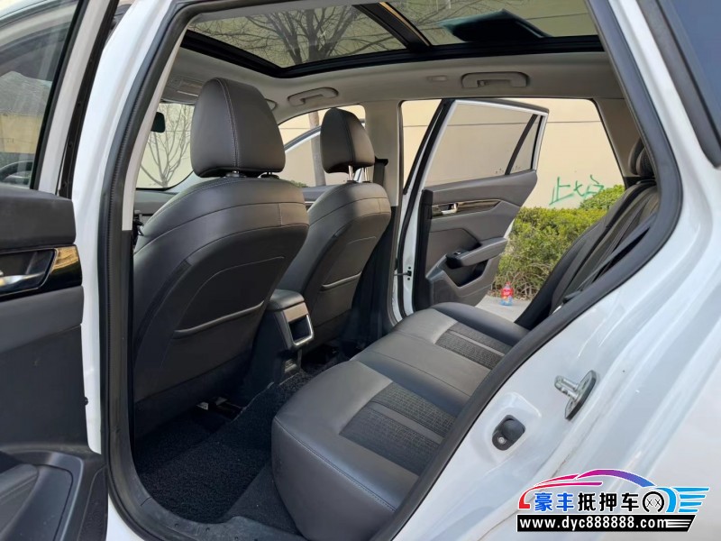 21年东风风神奕炫轿车抵押车出售