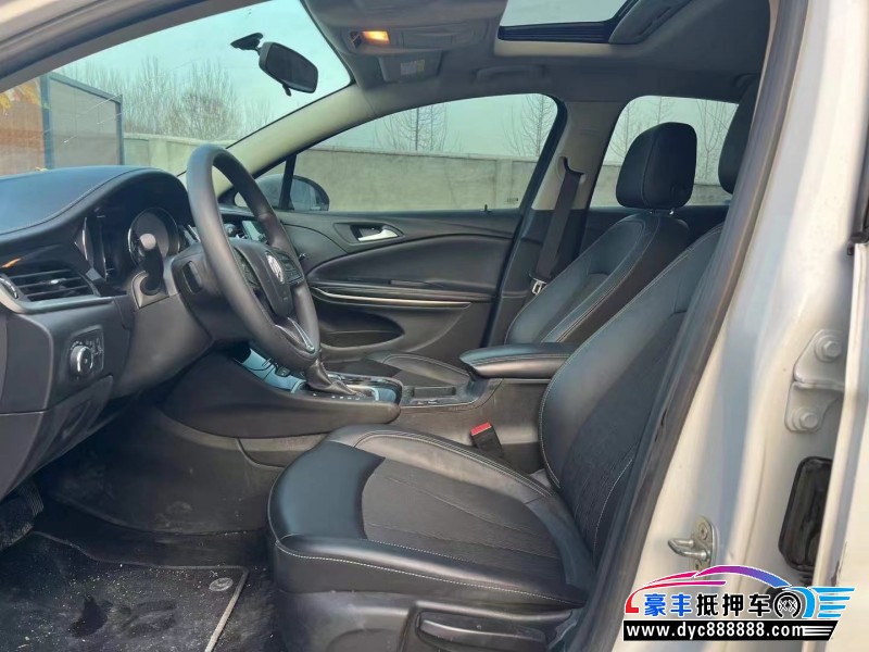 20年别克威朗轿车抵押车出售