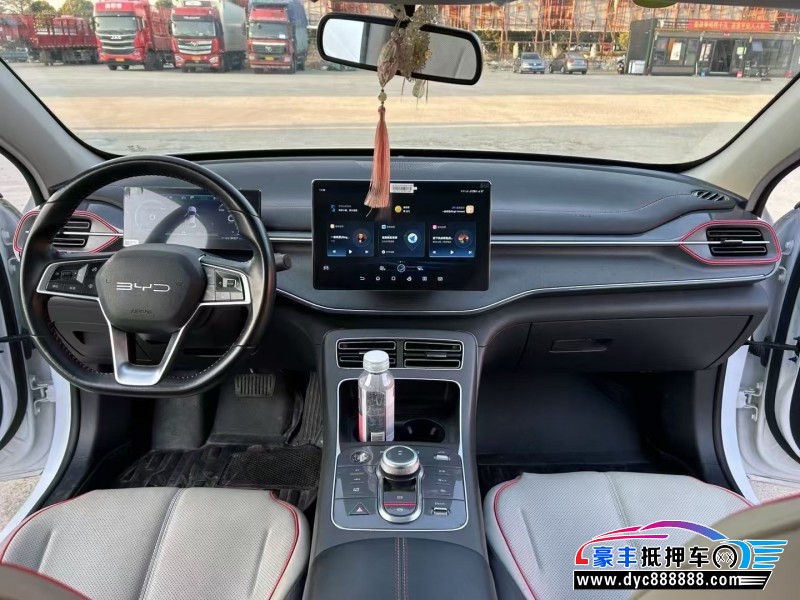 23年比亚迪驱逐舰轿车抵押车出售