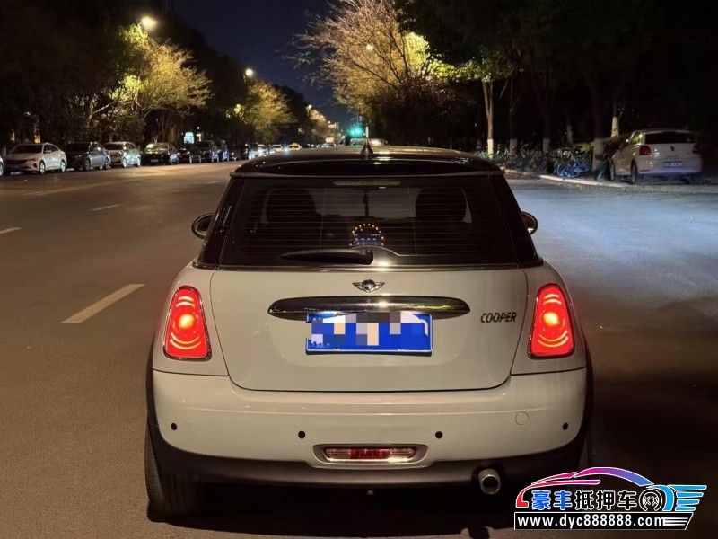 14年宝马MINI轿车抵押车出售