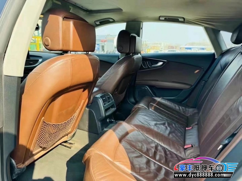 13年奥迪A7轿车抵押车出售