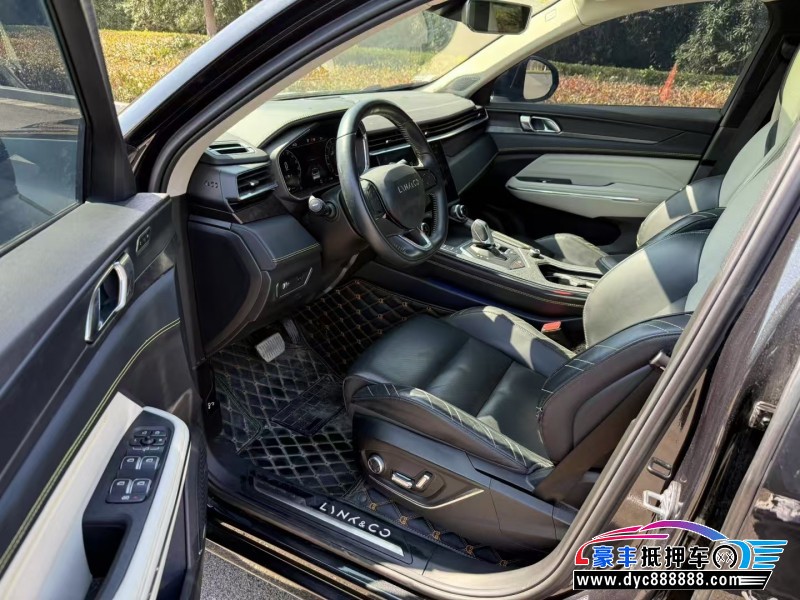 21年领克05轿车抵押车出售