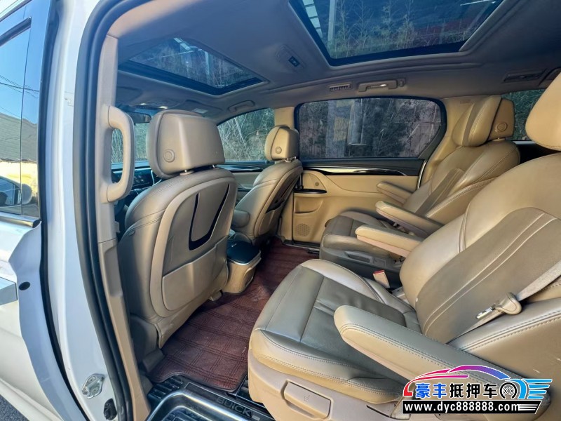 18年别克GL8轿车抵押车出售