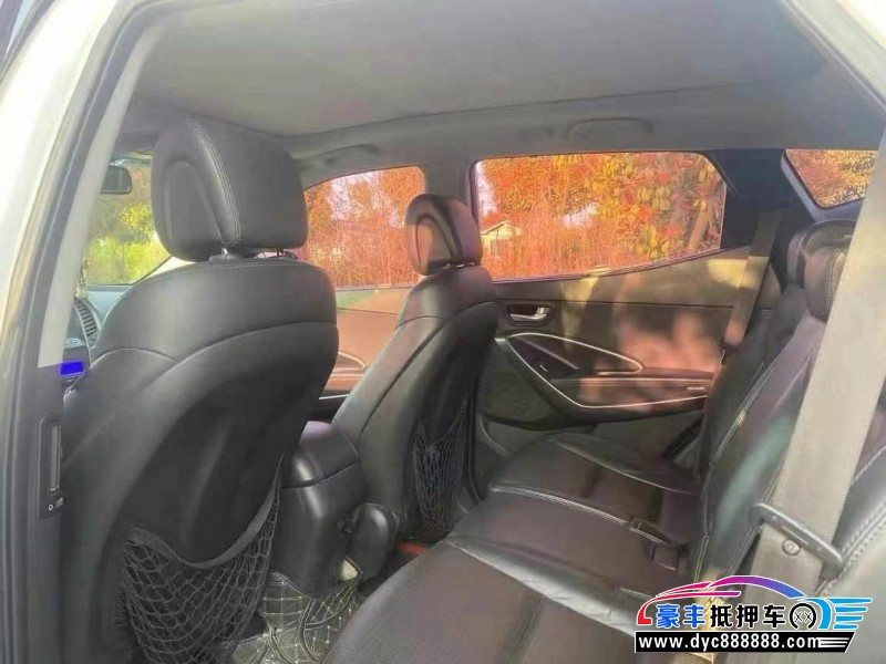 15年现代圣达菲轿车抵押车出售