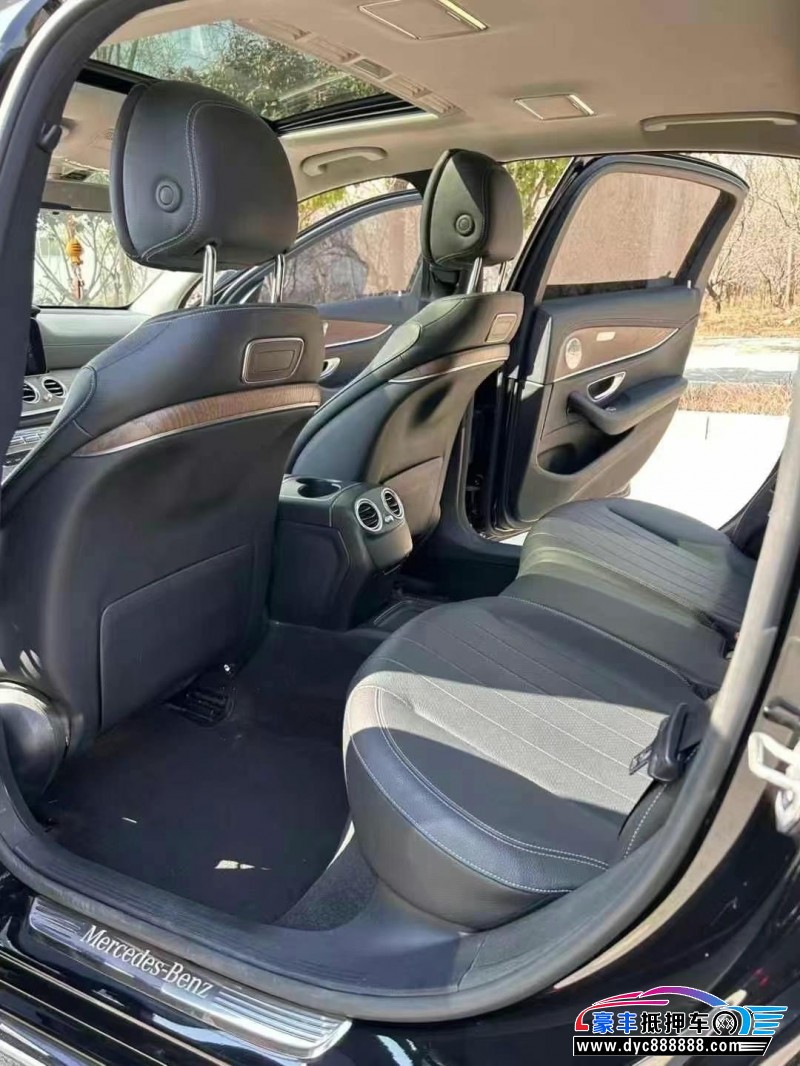 18年奔驰E轿车抵押车出售