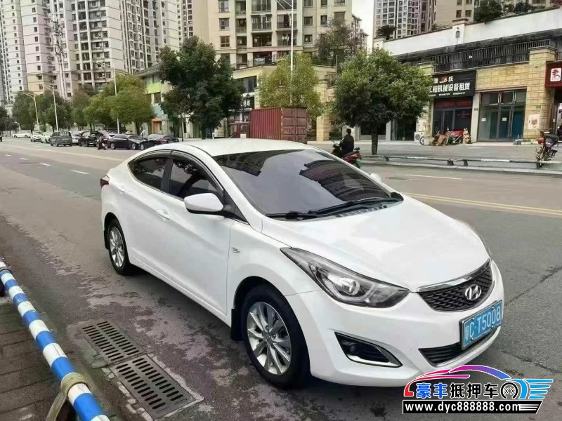 16年现代朗动轿车抵押车出售