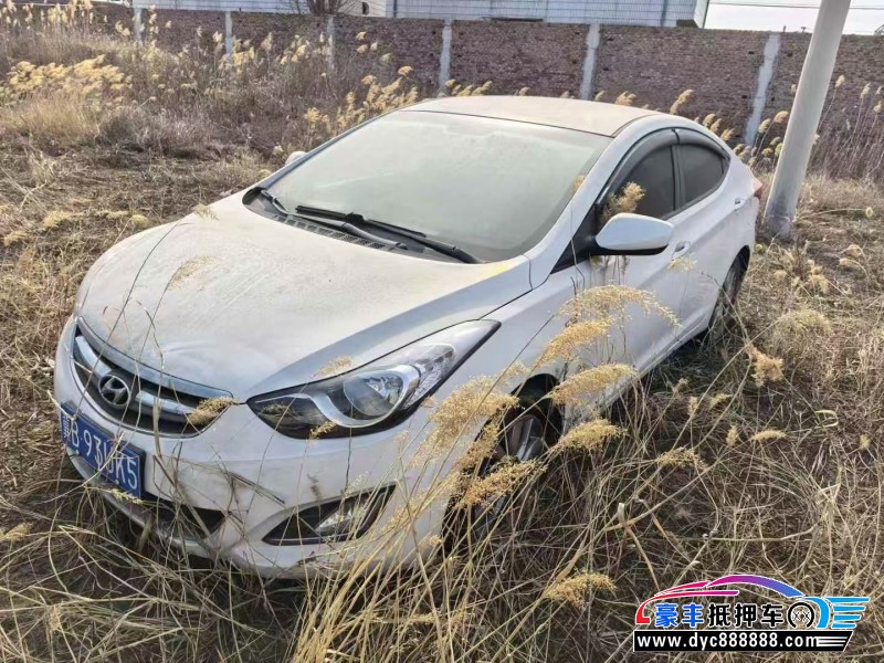 16年现代朗动轿车抵押车出售