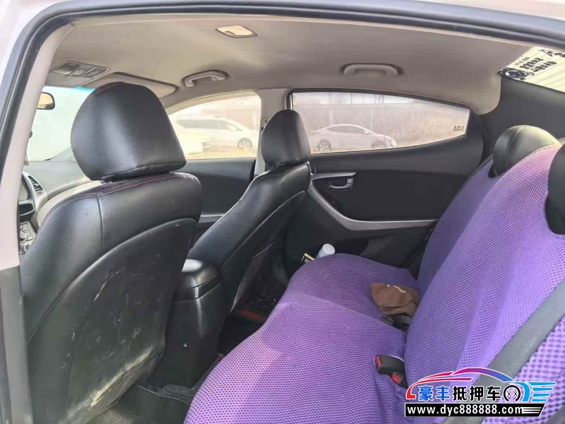 16年现代朗动轿车抵押车出售