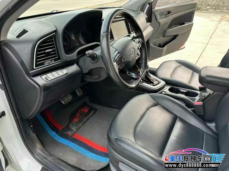 18年现代领动轿车抵押车出售