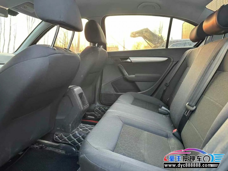 17年大众朗逸轿车抵押车出售