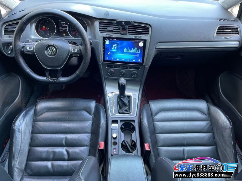 15年大众高尔夫轿车抵押车出售