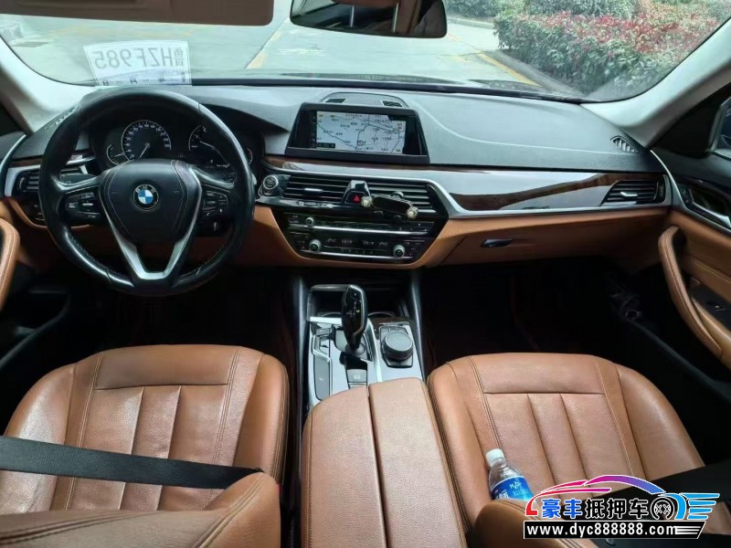 17年宝马5系轿车抵押车出售