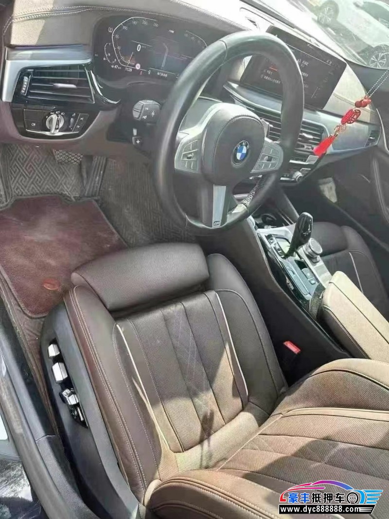 24年宝马5系轿车抵押车出售