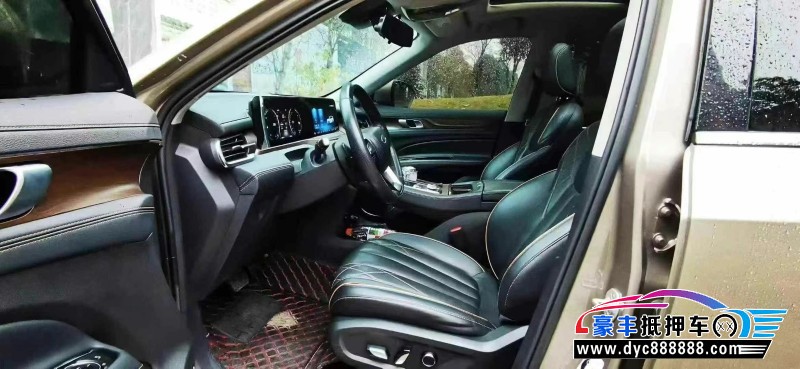 22年福特领裕轿车抵押车出售