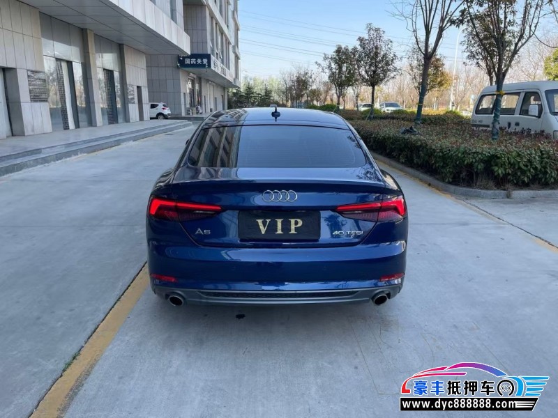 18年奥迪A5轿车抵押车出售