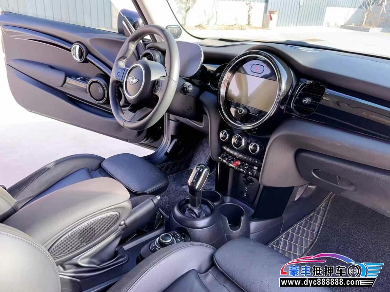 22年宝马MINI轿车抵押车出售