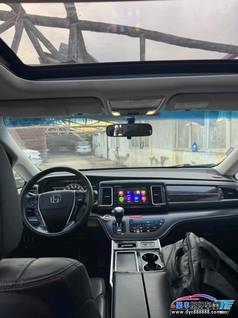 16年本田艾力绅轿车抵押车出售