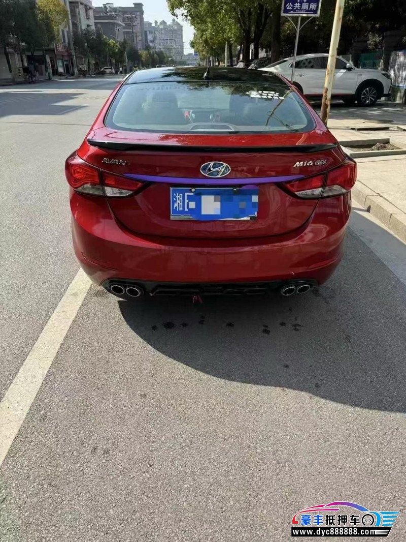 16年现代朗动轿车抵押车出售