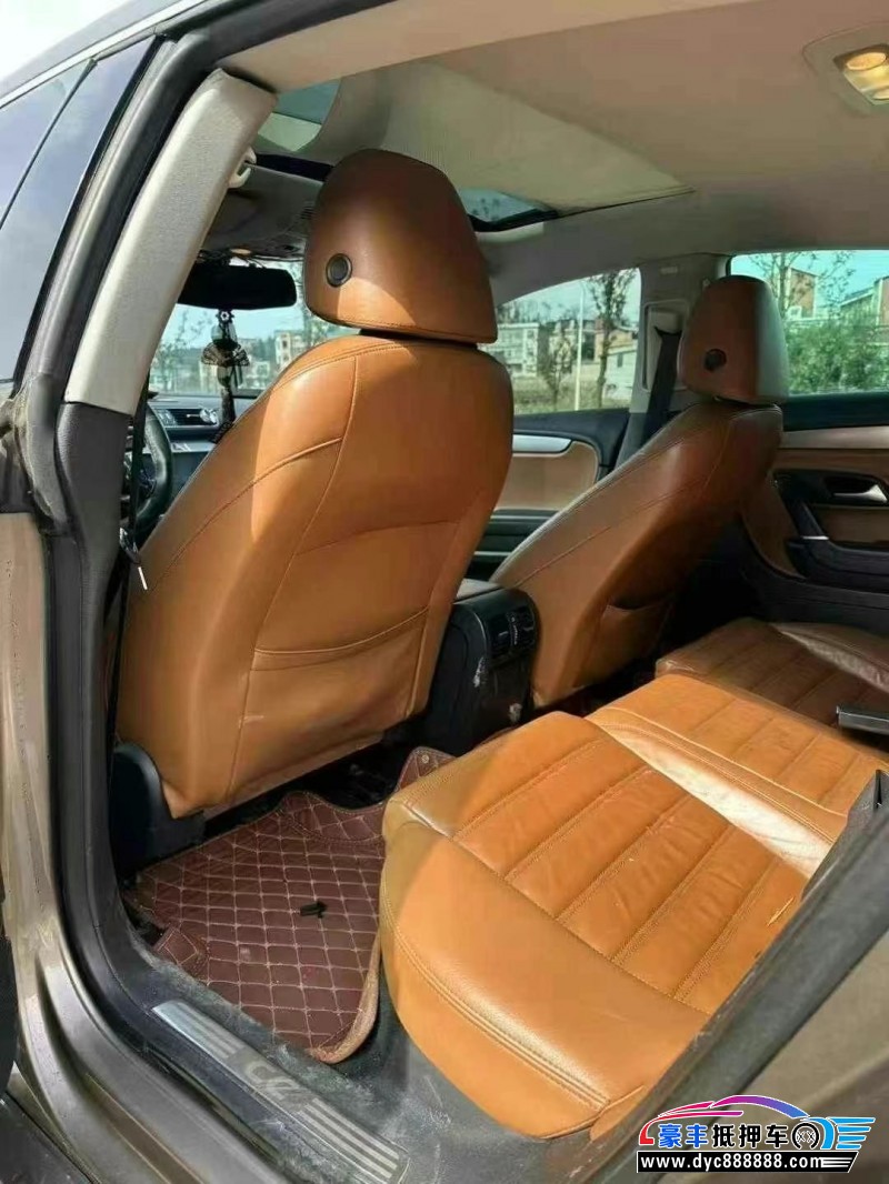 17年大众CC轿车抵押车出售